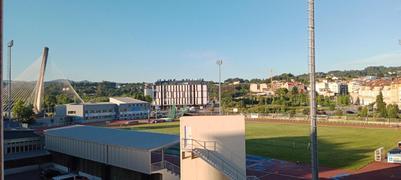 Апартаменты Vistas A La Pista De Atletismo Понтеведра Экстерьер фото